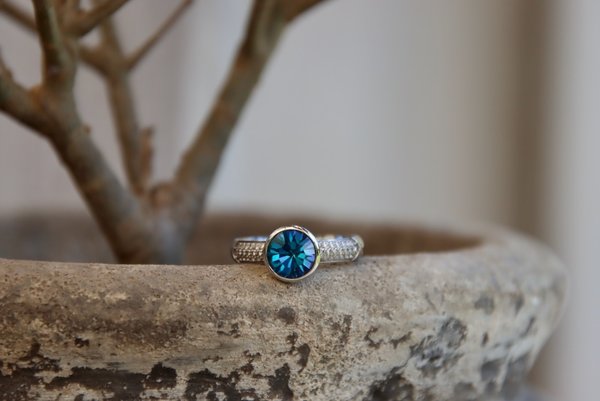 Aufsatz  . 10 mm . Edelstahl . European Crystals . Silber | Bermuda Blue (ohne Ring)